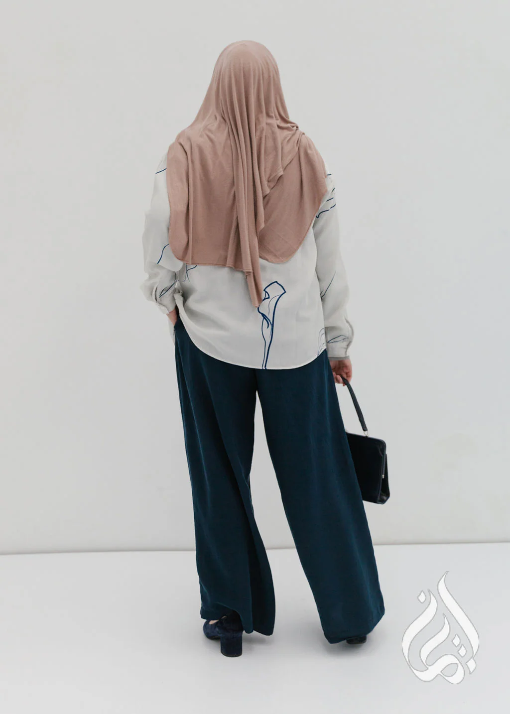 Classic Loose Fit Pants - Dawn Navy - Image 6