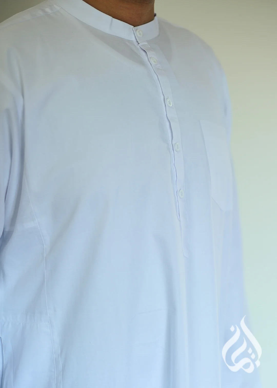 Classic Thowb with Collar - White - Image 3