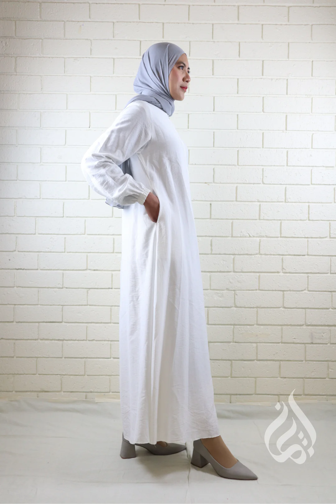 Plain Classic Dress - White - Image 3