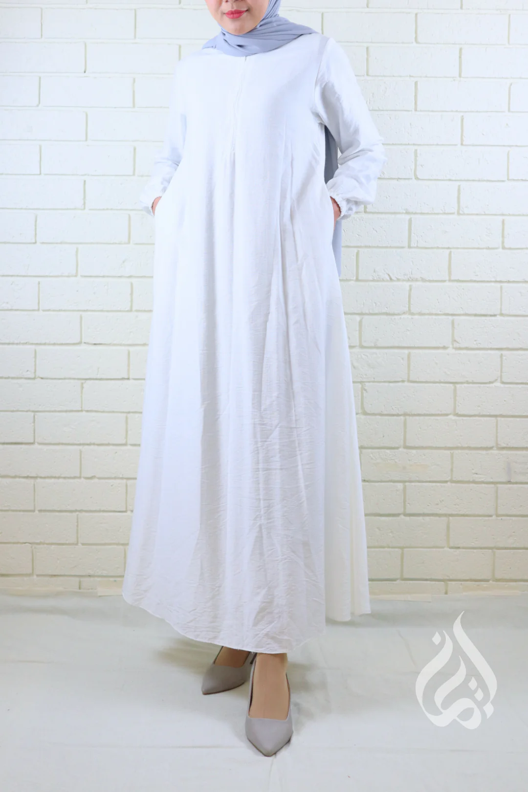Plain Classic Dress - White - Image 4