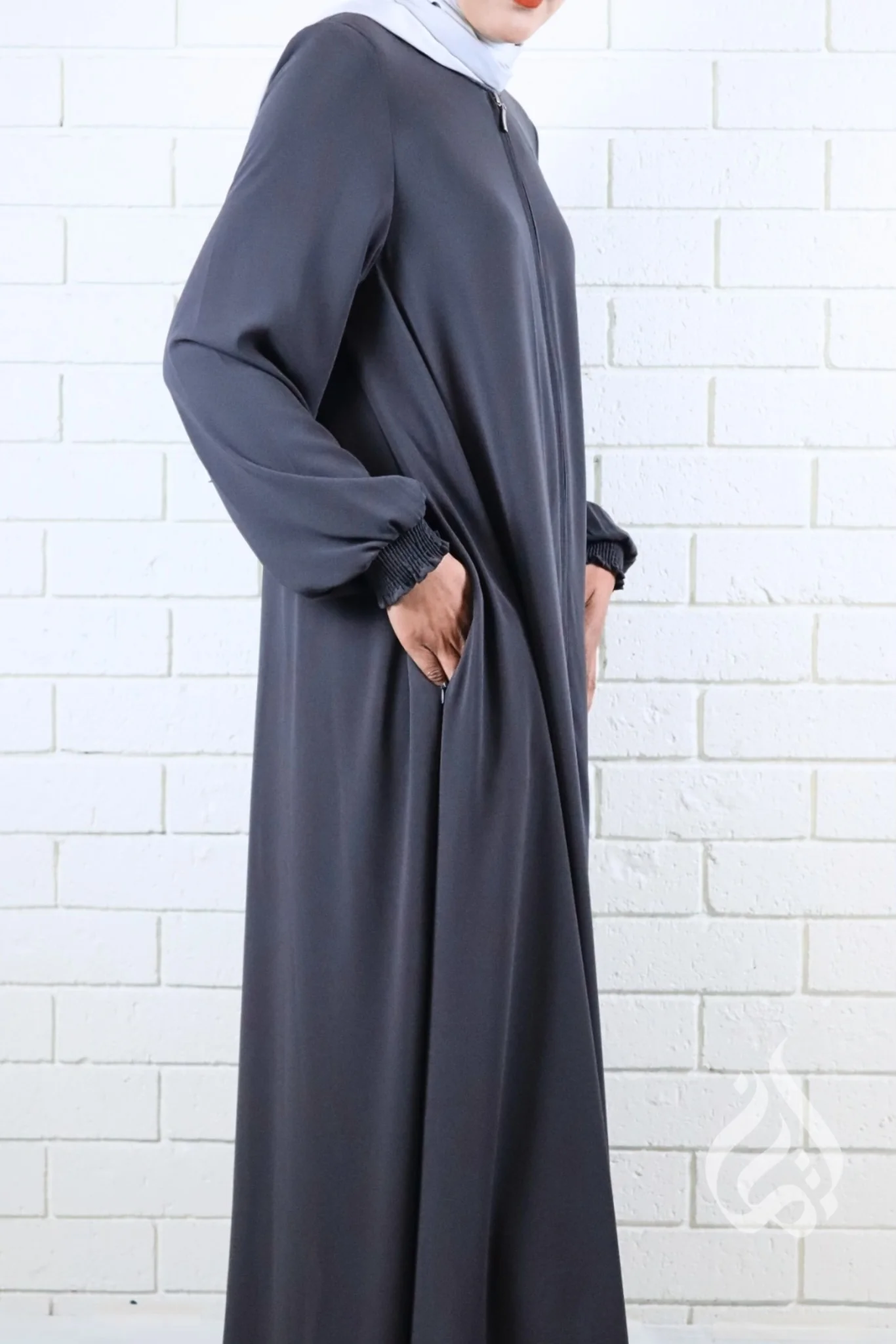 Front Zipped Abaya - Grey - Image 3
