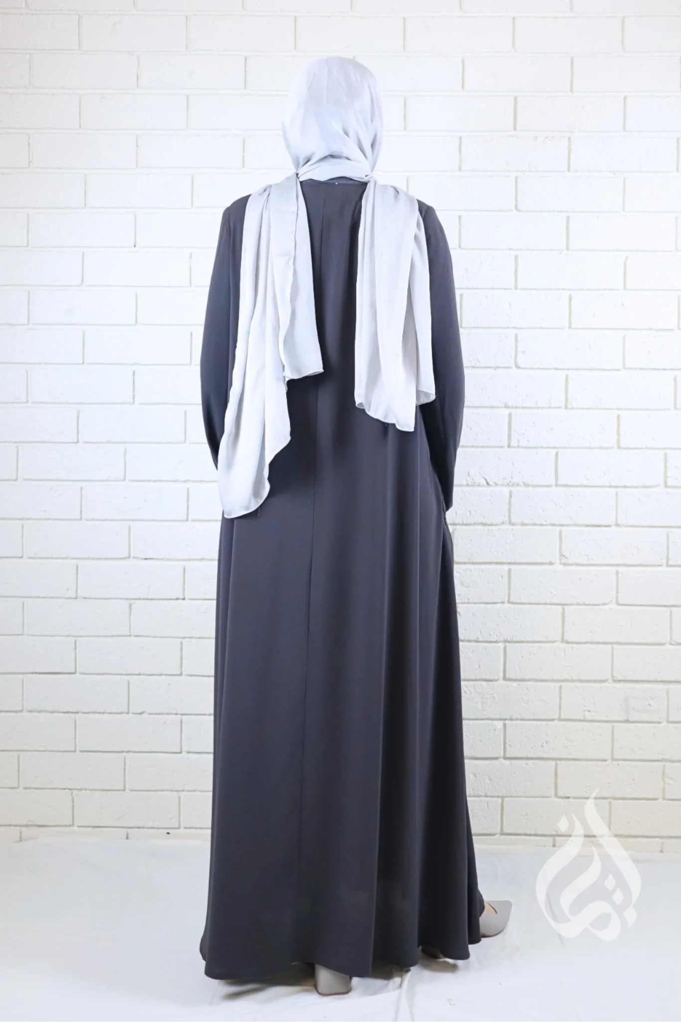 Front Zipped Abaya - Grey - Image 7