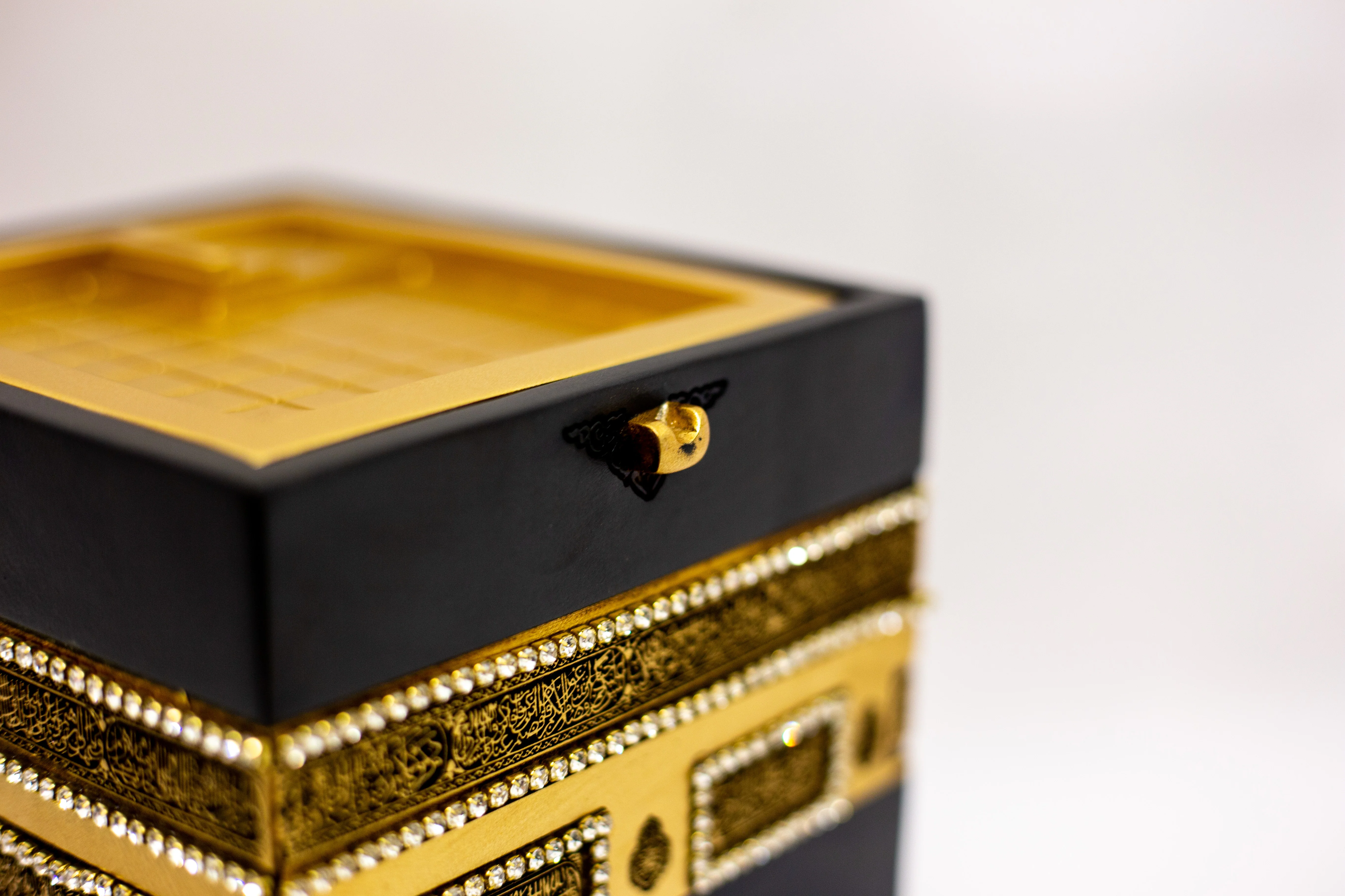 Ka'bah Decor - 18cm x 19cm - Image 8