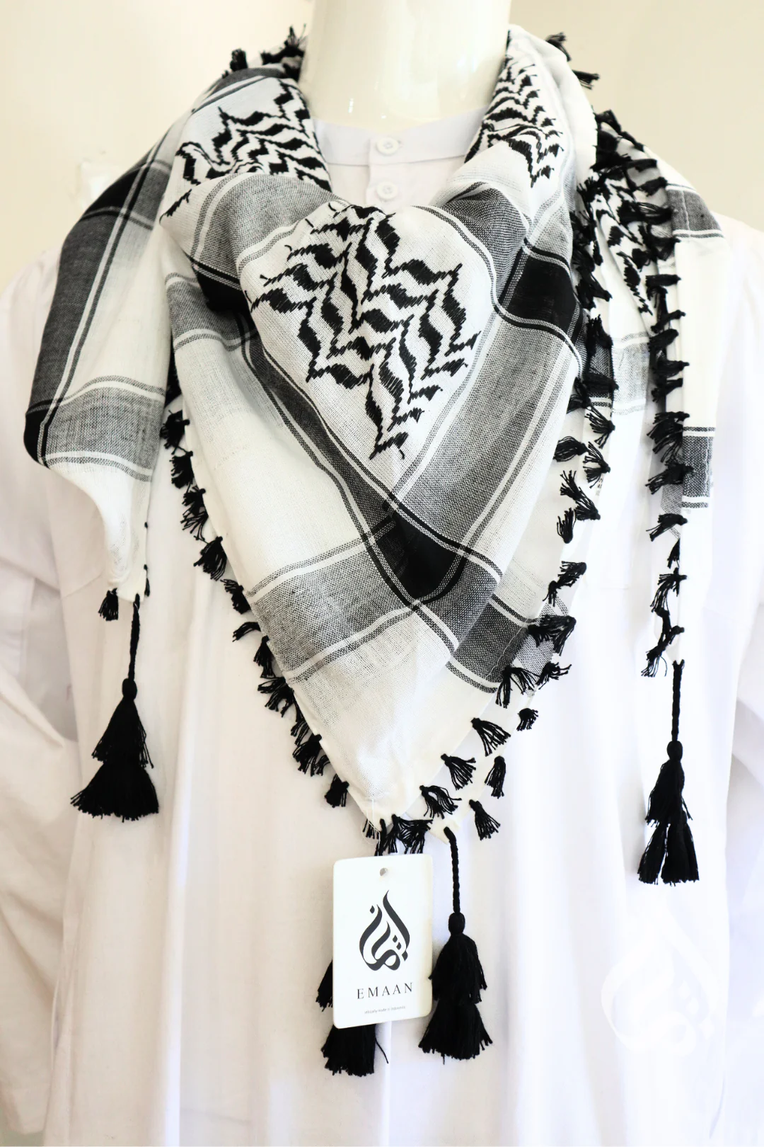 Kufiyeh Scarf (Traditional Colours) - Image 15