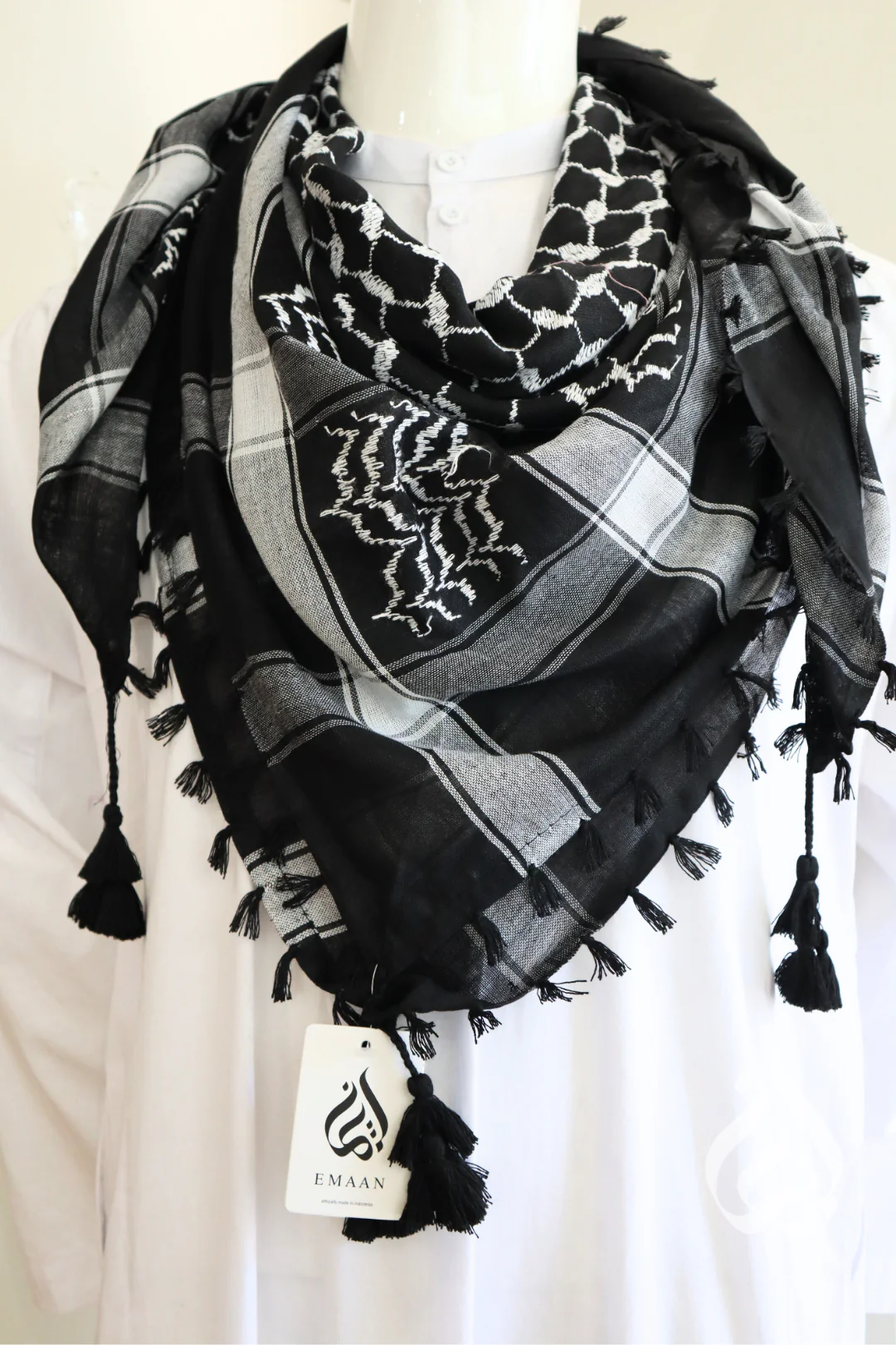 Kufiyeh Scarf (Traditional Colours) - Image 20