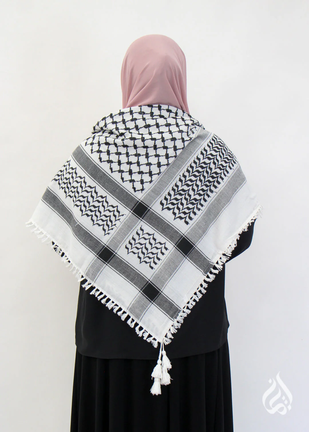 Kufiyeh Scarf (Traditional Colours) - Image 4
