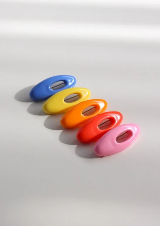 Pack of Scarf Oval Pin - Multi colour - Image 4