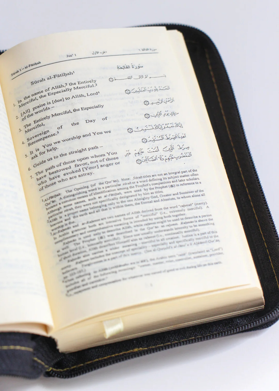 Pocket Sized Qur'an with Zip Cover - Arabic with English translation, Saheeh International version - Image 4